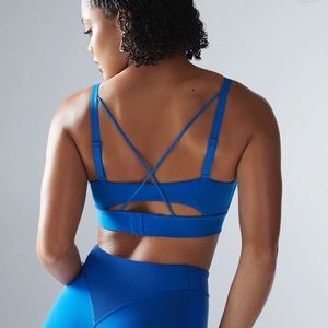 Savage X Fenty Basically Blue Curve Alert Medium-Impact Sports Bra